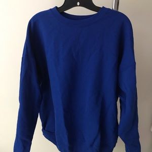 crew neck sweatshirt